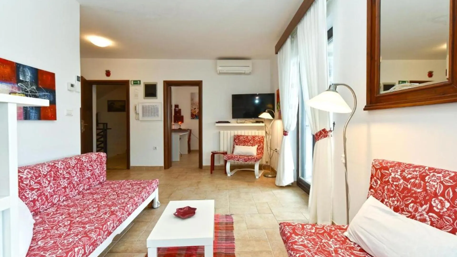 Charming Apartment With Balcony And Pool Peroj 0*,  Croatia