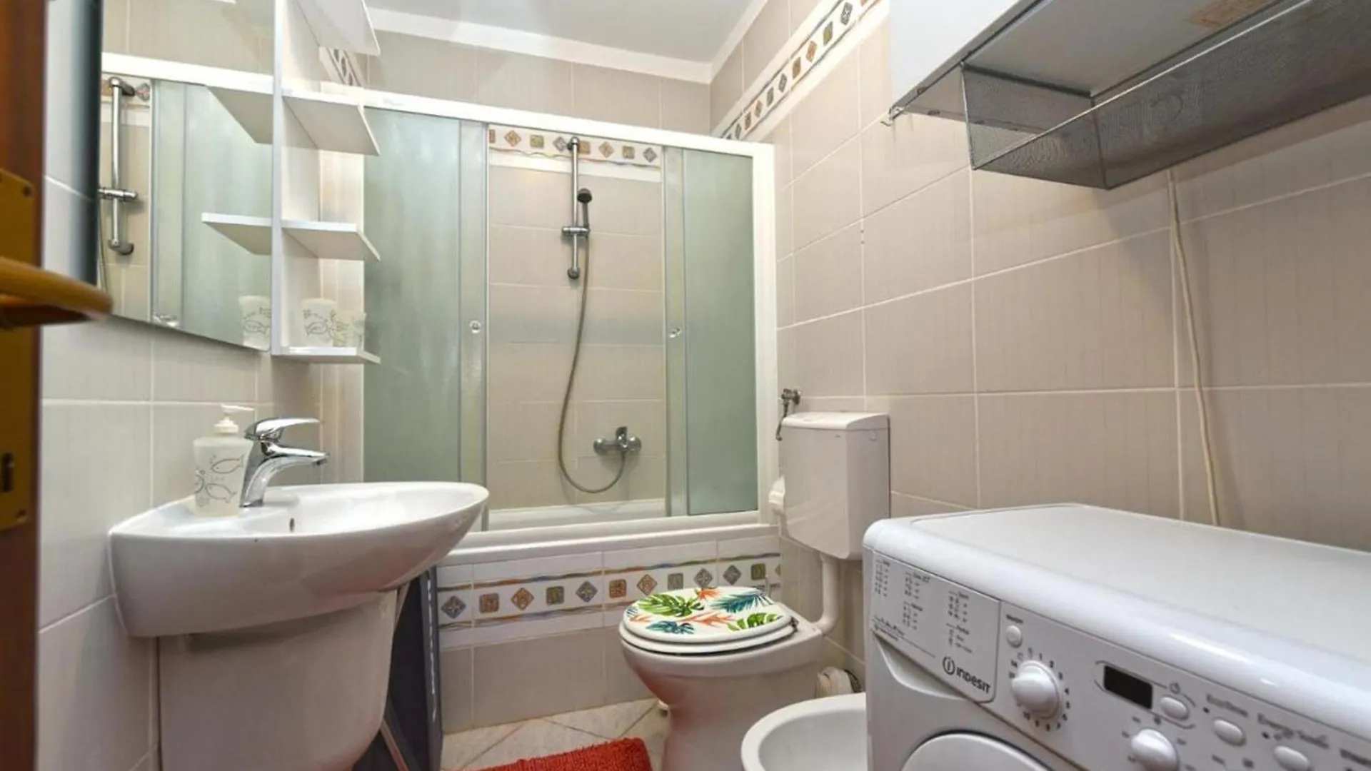 Charming Apartment With Balcony And Pool Peroj